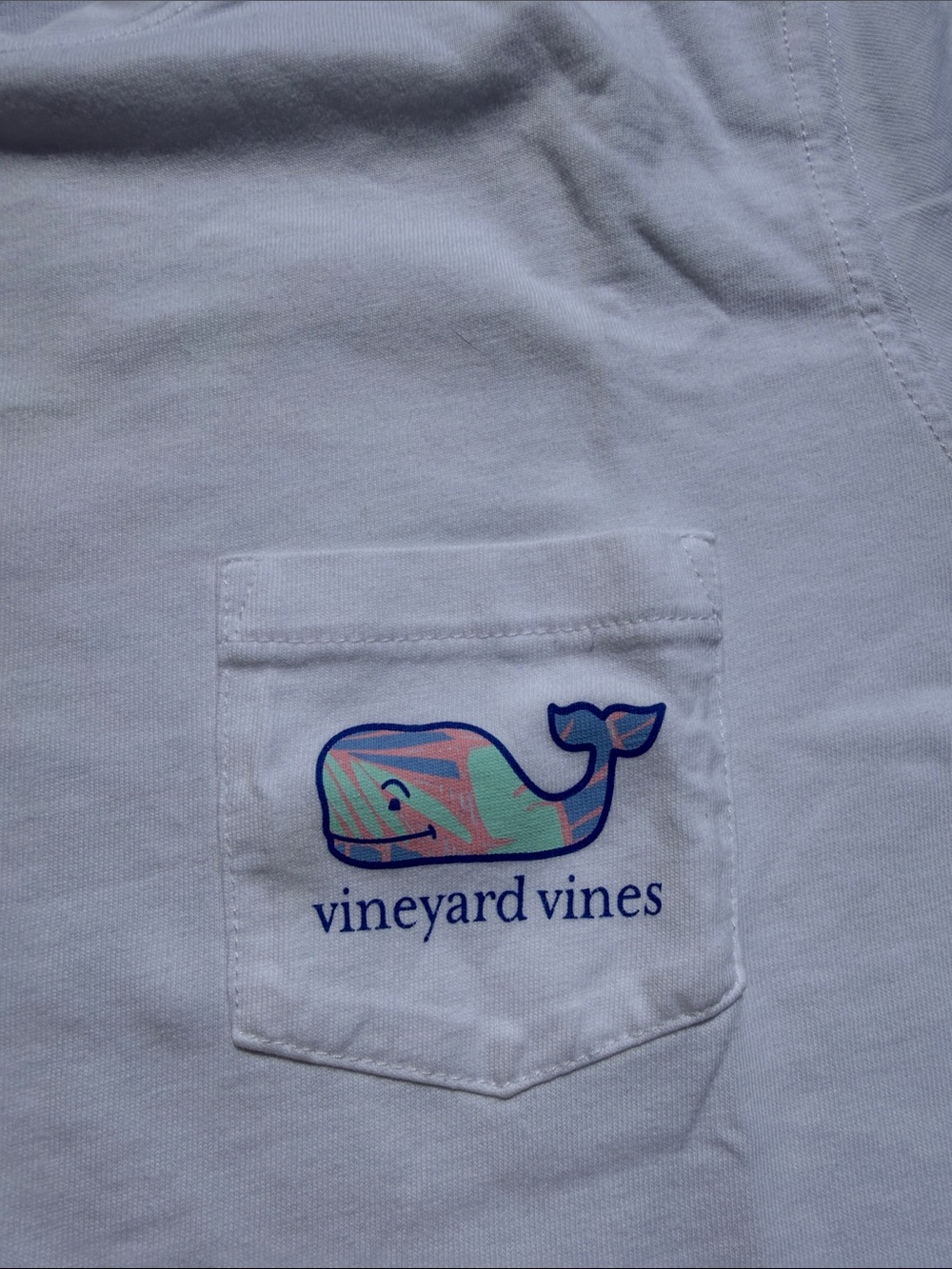 Vineyard Vines White Pocket Tee with Rainbow Palm Leaves Whale - Picture 3 of 5